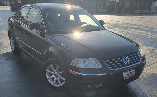 Photo of 2004 Blue Volkswagen Passat