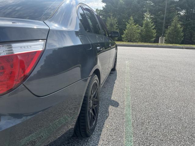 Photo of 2008 Gray BMW 535