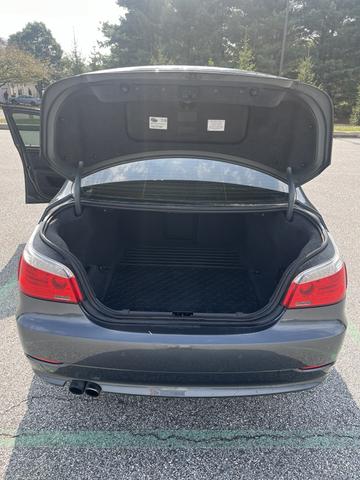 Photo of 2008 Gray BMW 535