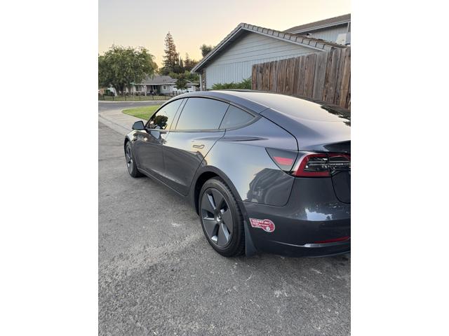 Photo of 2021 Gray Tesla Model 3