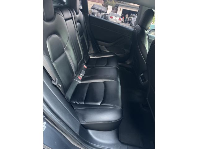 Photo of 2021 Gray Tesla Model 3
