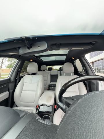 Photo of 2015 White Kia Sorento