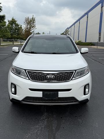 Photo of 2015 White Kia Sorento