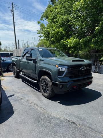Photo of 2025 Gray Chevrolet Silverado 2500