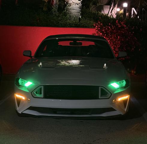 Photo of 2020 White Ford Mustang