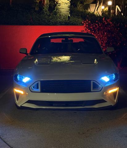 Photo of 2020 White Ford Mustang