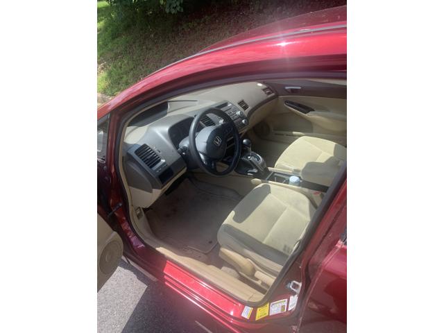 Photo of 2007 Red Honda Civic
