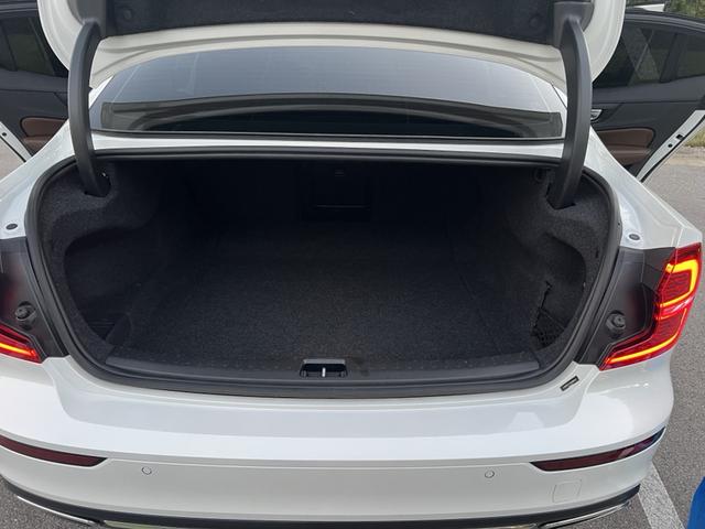 Photo of 2021 White Volvo S60 Recharge Plug-In Hybrid
