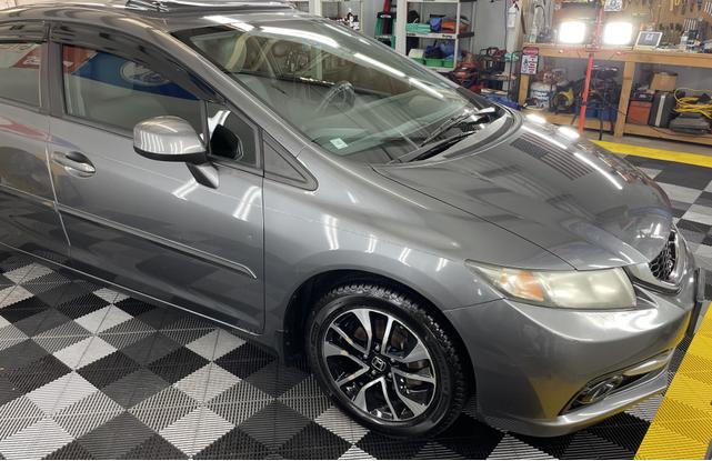 Photo of 2013 Gray Honda Civic