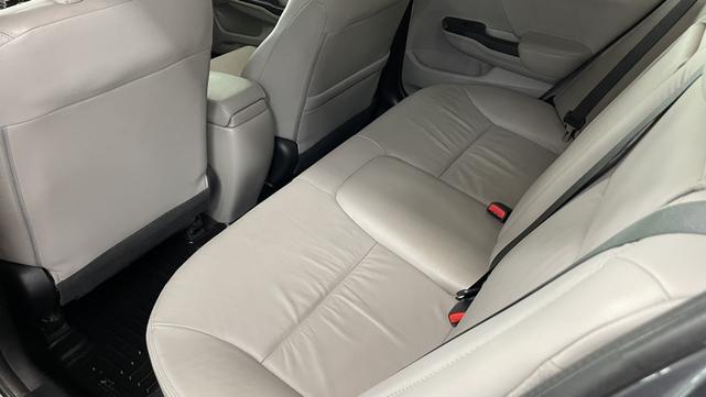 Photo of 2013 Gray Honda Civic