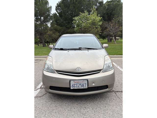 Photo of 2006 Gold Toyota Prius