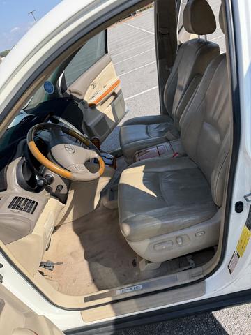 Photo of 2007 White Lexus RX 350