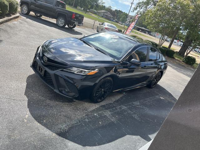 Photo of 2018 Black Toyota Camry