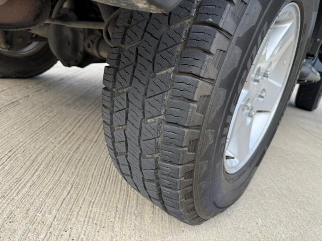 Photo of 2017 Gray Jeep Wrangler Unlimited