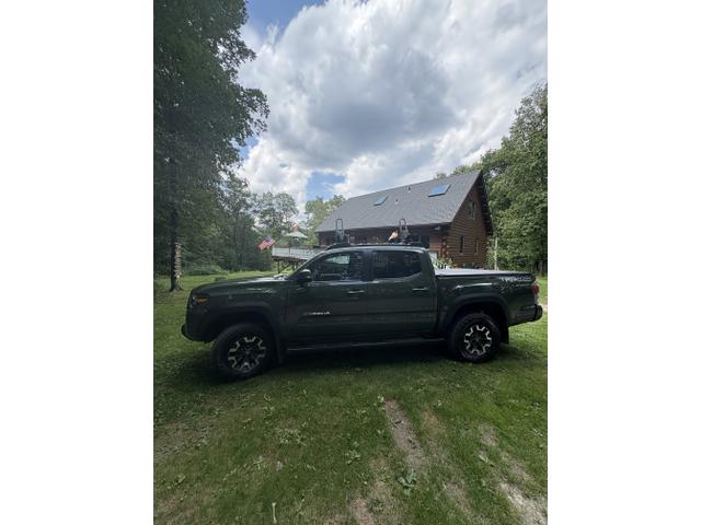 Photo of 2021 Green Toyota Tacoma
