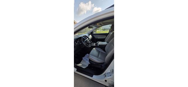 Photo of 2014 White Mazda CX-9