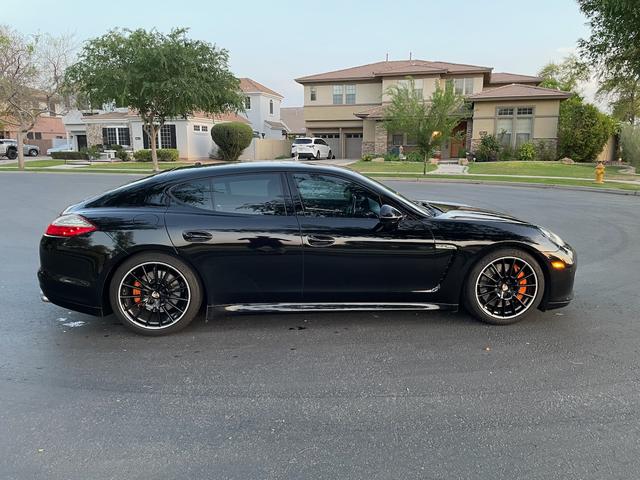 Photo of 2012 Black Porsche Panamera