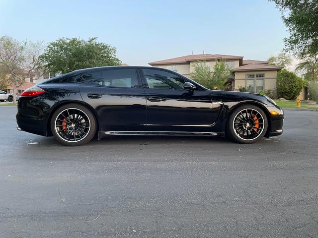 Photo of 2012 Black Porsche Panamera