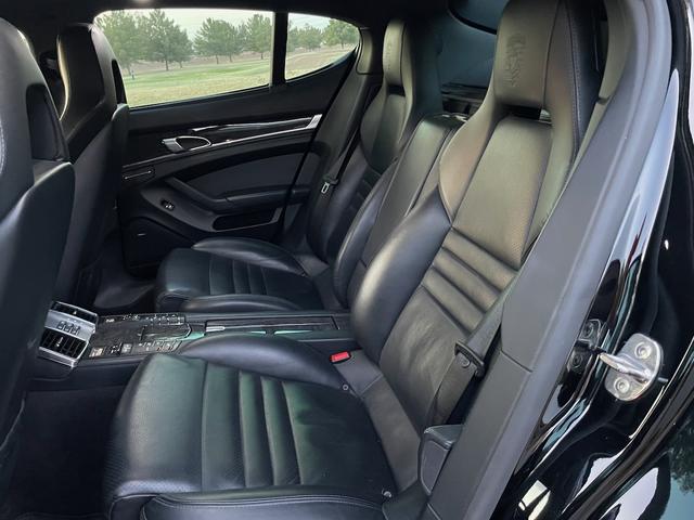 Photo of 2012 Black Porsche Panamera