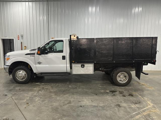 Photo of 2016 White Ford F-350