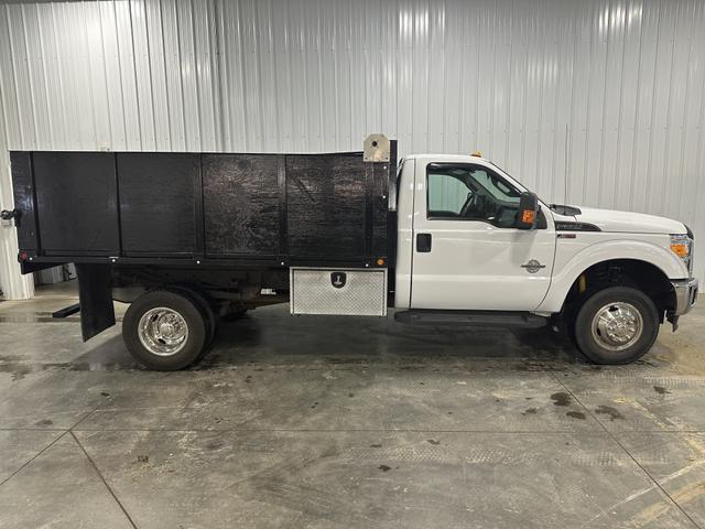 Photo of 2016 White Ford F-350