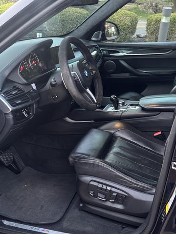 Photo of 2015 Black BMW X5 M