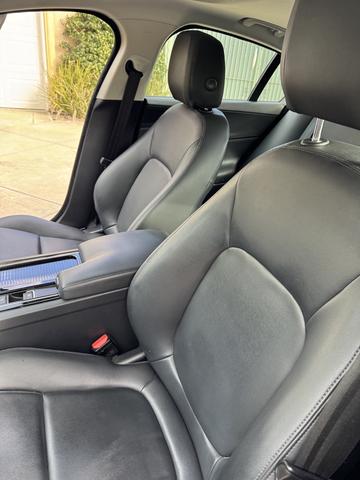 Photo of 2018 Black Jaguar XE