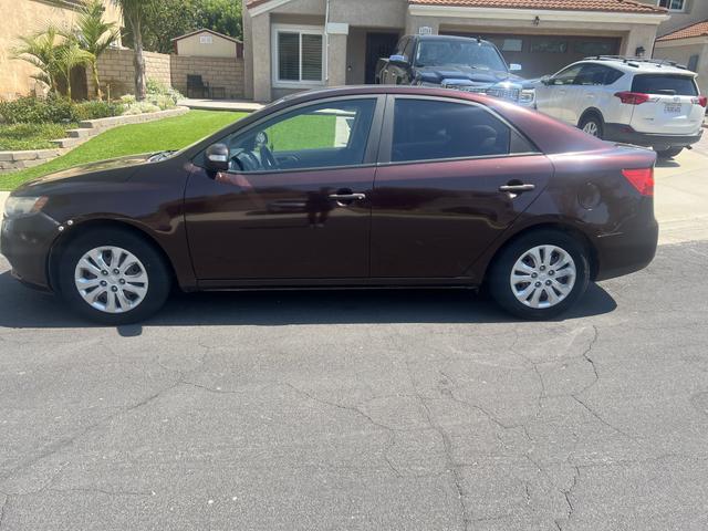 Photo of 2010 Red Kia Forte