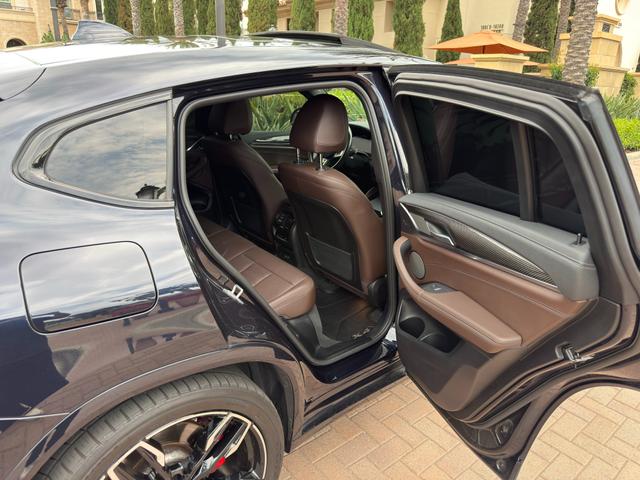 Photo of 2022 Blue BMW X4