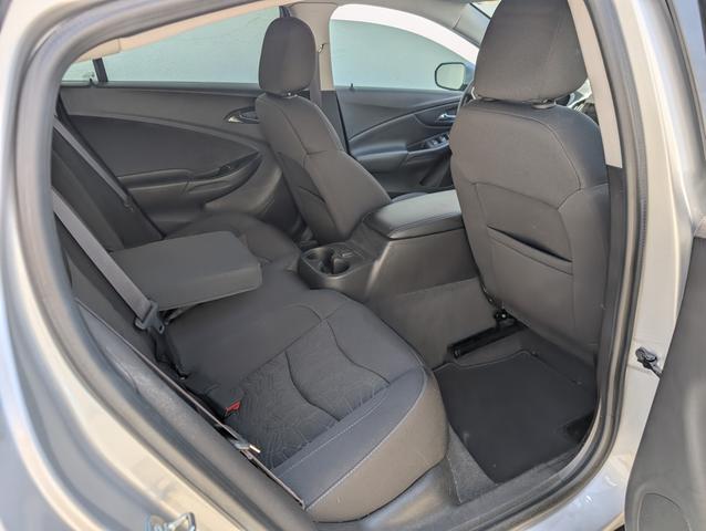 Photo of 2017 Silver Chevrolet Volt