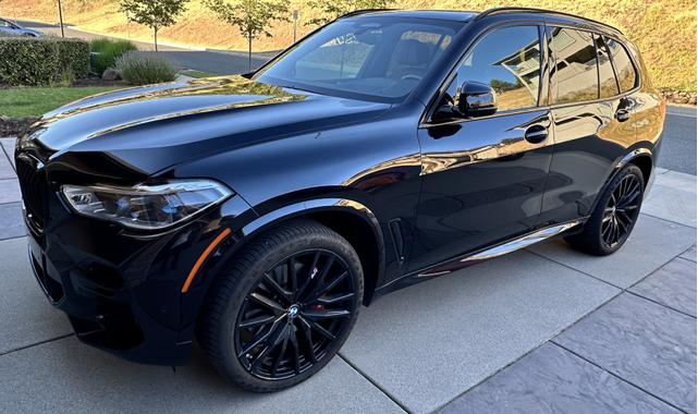 Photo of 2022 Black BMW X5
