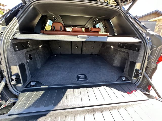 Photo of 2022 Black BMW X5