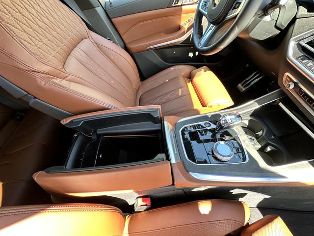 Photo of 2022 Black BMW X5