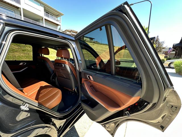 Photo of 2022 Black BMW X5