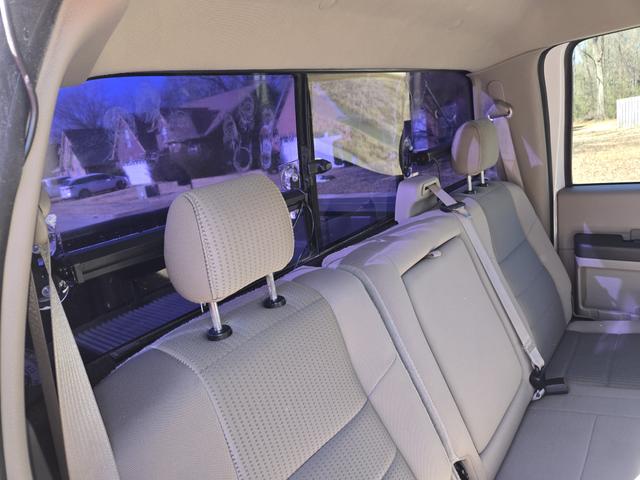 Photo of 2008 White Ford F-250