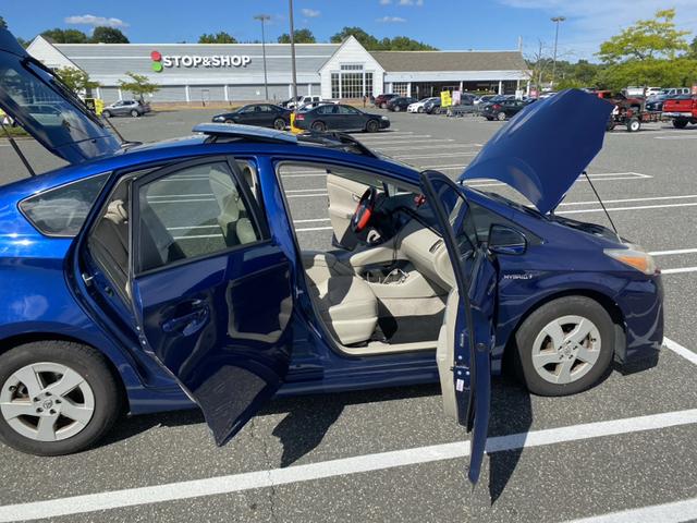 Photo of 2010 Blue Toyota Prius