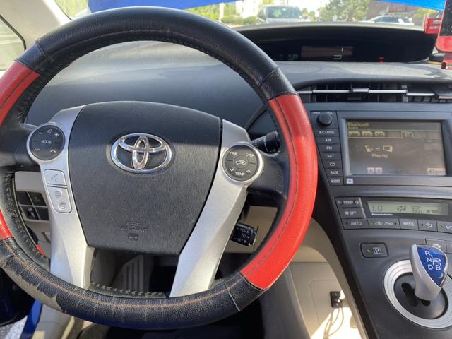 Photo of 2010 Blue Toyota Prius