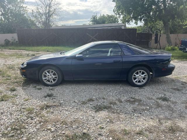 Photo of 2000 Blue Chevrolet Camaro