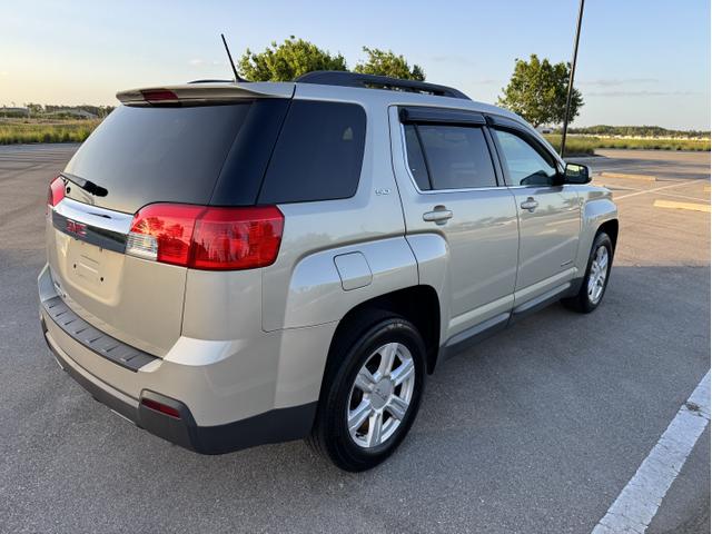 Photo of 2014 Silver GMC Terrain