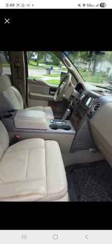 Photo of 2004 Black Ford F-150