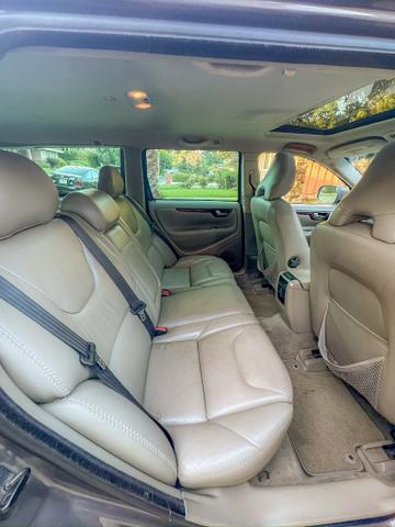 Photo of 2007 Beige Volvo XC70