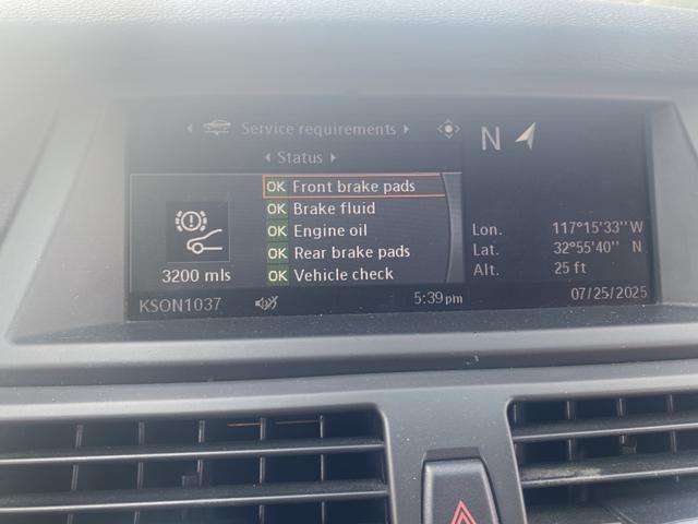 Photo of 2009 White BMW X5