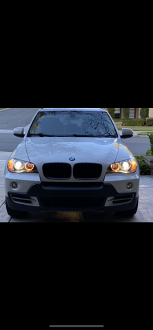 Photo of 2009 White BMW X5