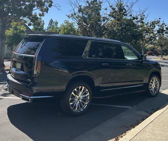 Photo of 2021 Blue Cadillac Escalade ESV