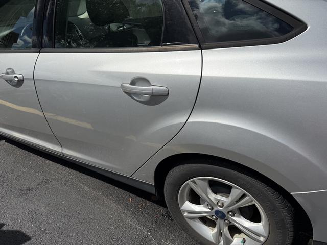 Photo of 2013 Silver Ford Focus
