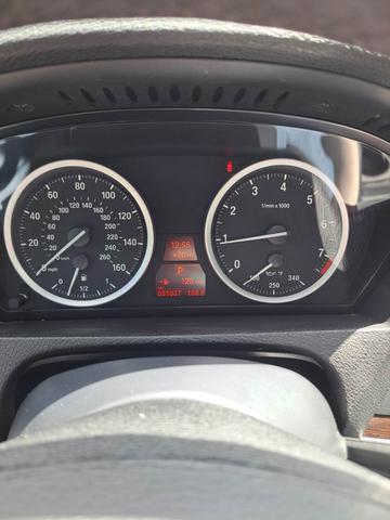 Photo of 2011 White BMW X6