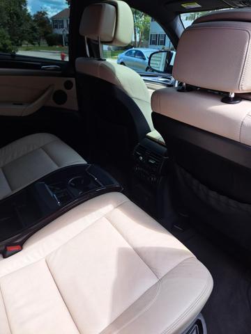 Photo of 2011 White BMW X6