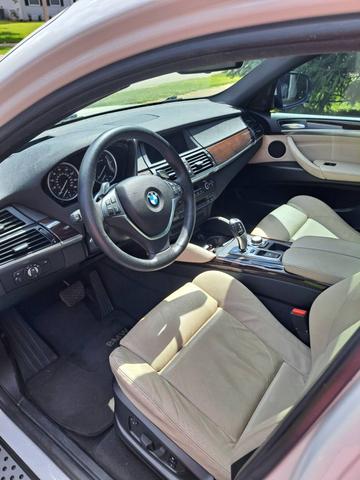 Photo of 2011 White BMW X6