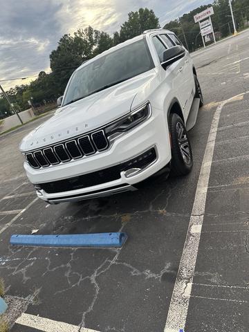 Photo of 2025 White Jeep Wagoneer L
