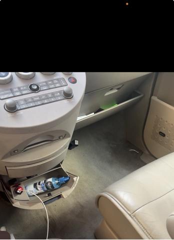 Photo of 2004 Red Nissan Quest
